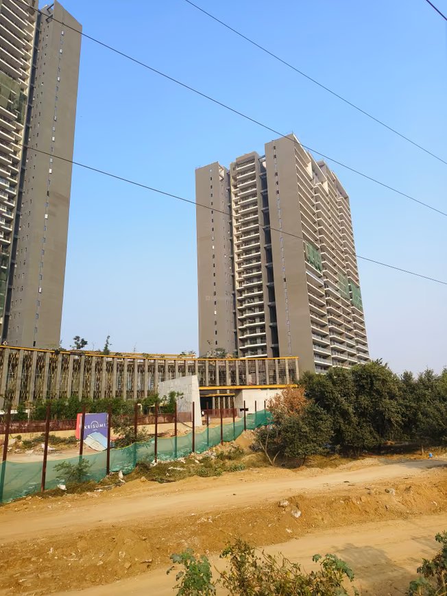 4 BHK Penthouse By Krisumi Corporation Pvt. Ltd.